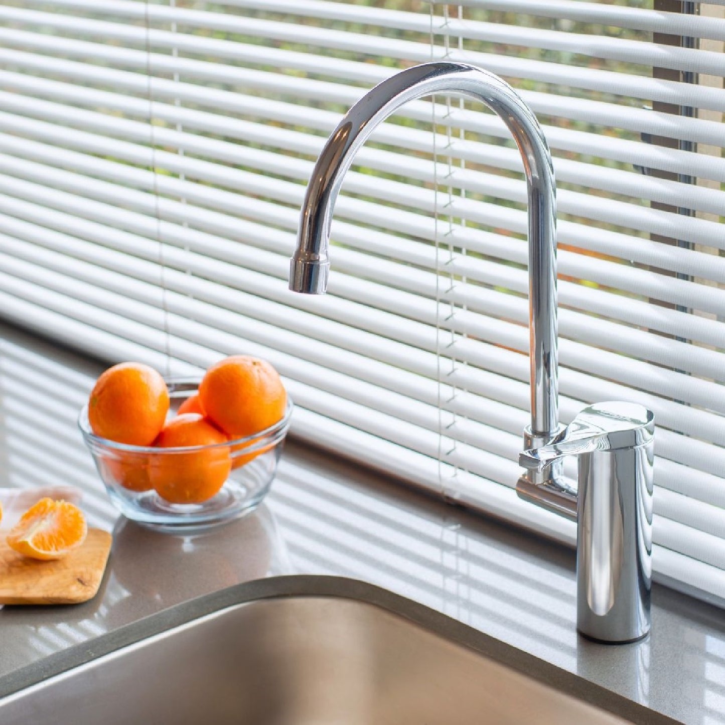 Sion Single-Handle Kitchen Sink Faucet